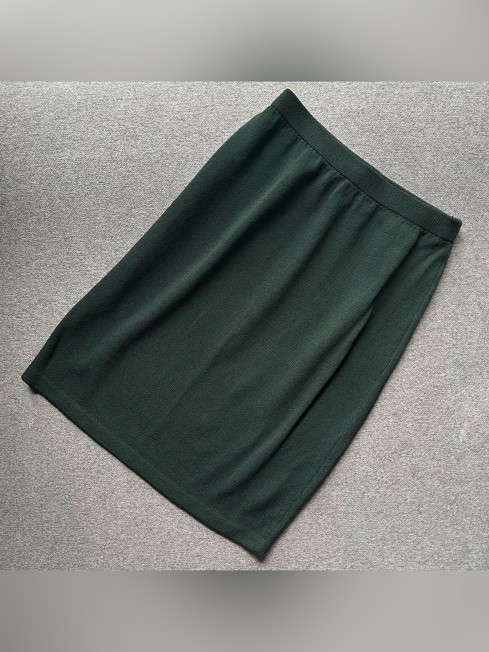 St. John Dark Green Wool Blend Midi Pencil Skirt Size 6